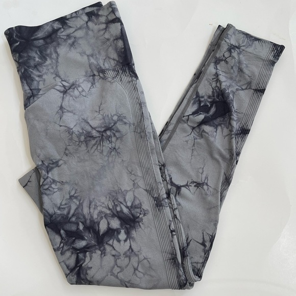 Pants - Tie Dye activewear leggings with scrunch bottoms